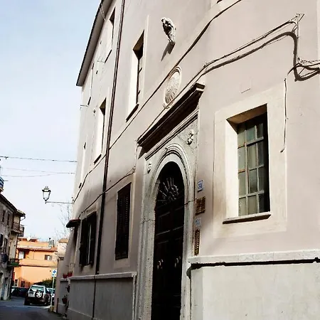 Palazzo Papa Gregorio Xvi Pensión *